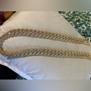 GOLD CUBAN NECKLACE ‘22